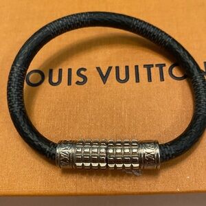 Louis Vuitton Digit Bracelet, 19 cm